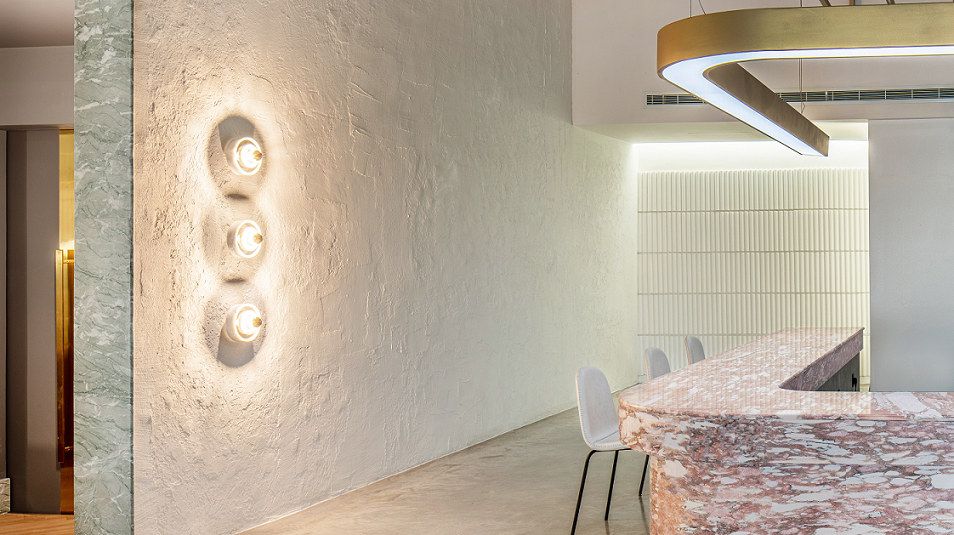 Salon Gallery Slide 1